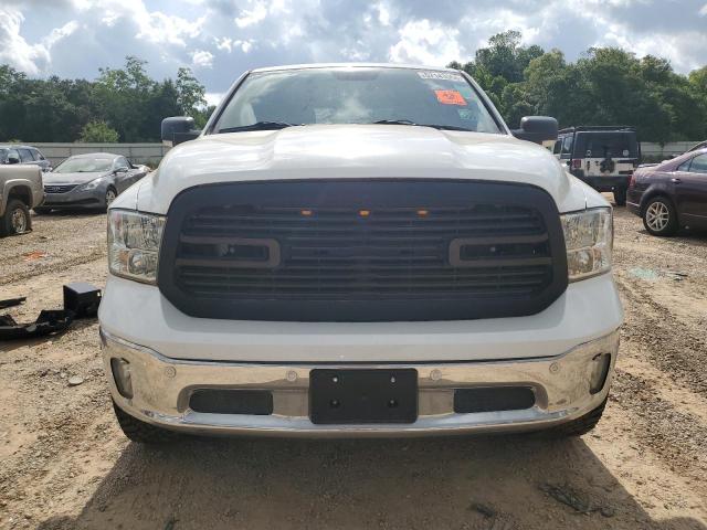 Pickups RAM 1500 2017 Biały