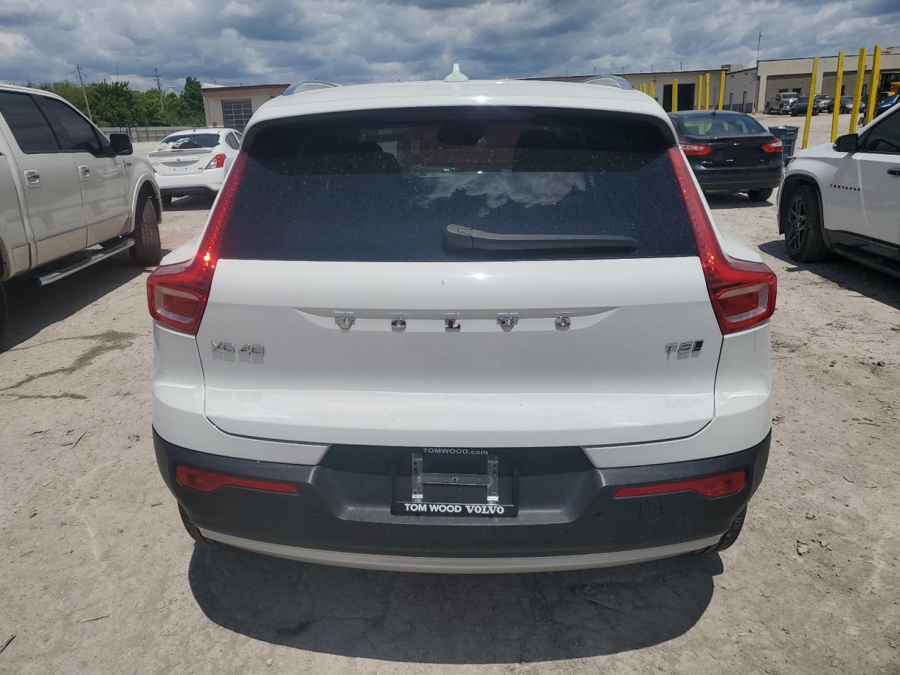 2020 Volvo Xc40 T5 Momentum VIN: YV4162UK4L2200427 Lot: 57842385