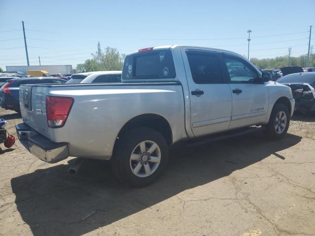  NISSAN TITAN 2012 Сріблястий