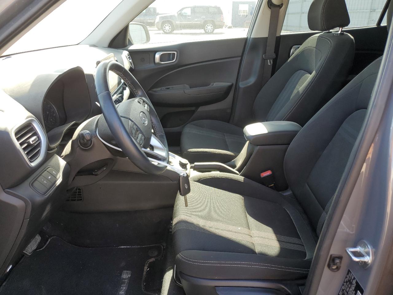 2022 Hyundai Venue Sel VIN: KMHRC8A33NU208388 Lot: 57341775
