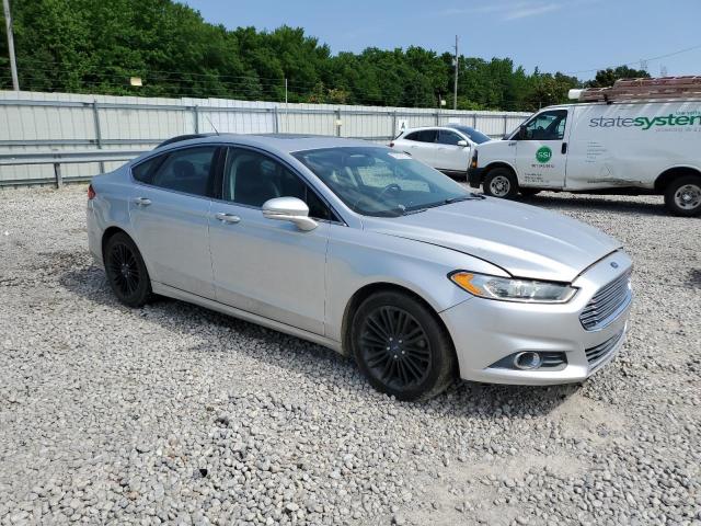 Sedans FORD FUSION 2013 Srebrny