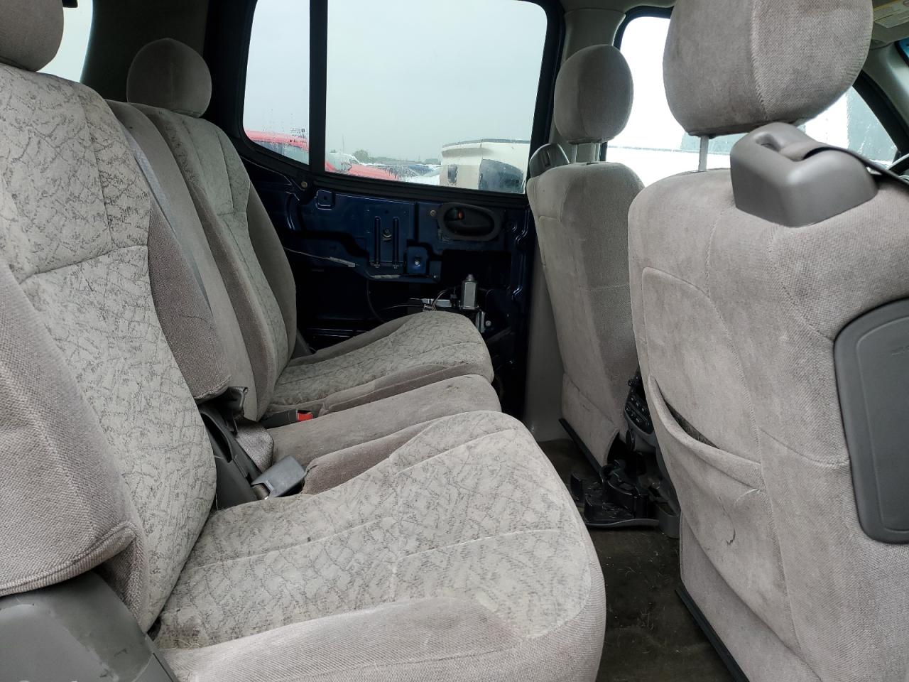 2002 Isuzu Ascender Ls VIN: 4NUET16P932101879 Lot: 57913865