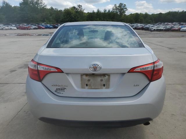 Седани TOYOTA COROLLA 2015 Сріблястий