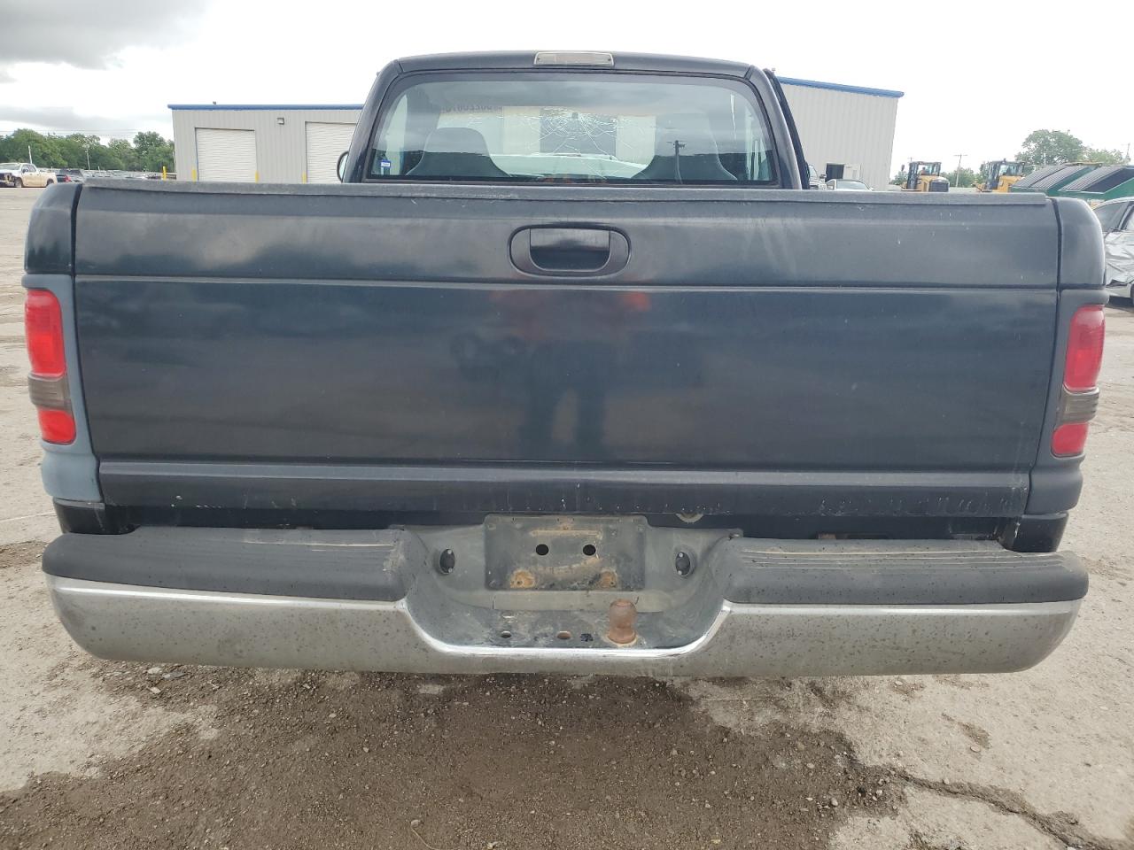 2000 Dodge Ram 1500 VIN: 1B7HC16X1YS629948 Lot: 56220075