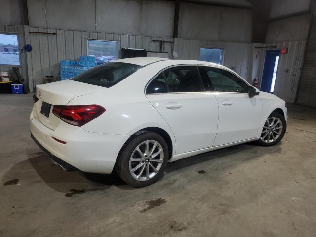 MERCEDES-BENZ A-CLASS 2019 Biały