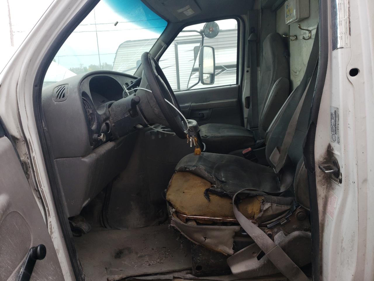 2002 Ford Econoline E450 Super Duty Cutaway Van VIN: 1FDXE45F02HA72496 Lot: 57474595