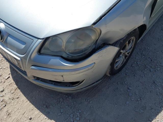 2009 VOLKSWAGEN POLO BLUEM