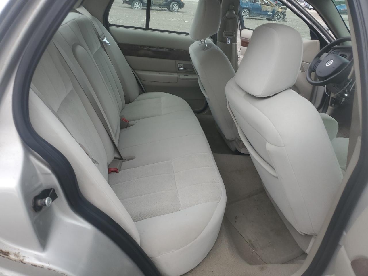 2008 Mercury Grand Marquis Gs VIN: 2MEFM74V58X611229 Lot: 53155815