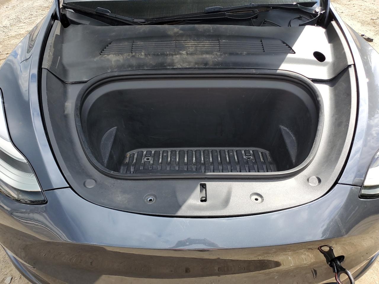 2022 Tesla Model Y VIN: 7SAYGDEE3NF367335 Lot: 56757235