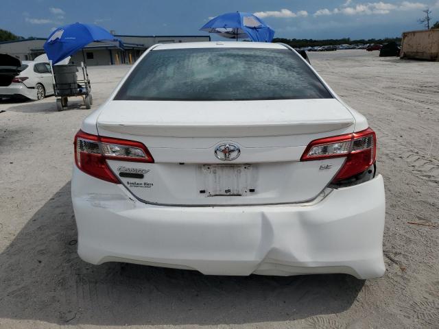  TOYOTA CAMRY 2013 Белы