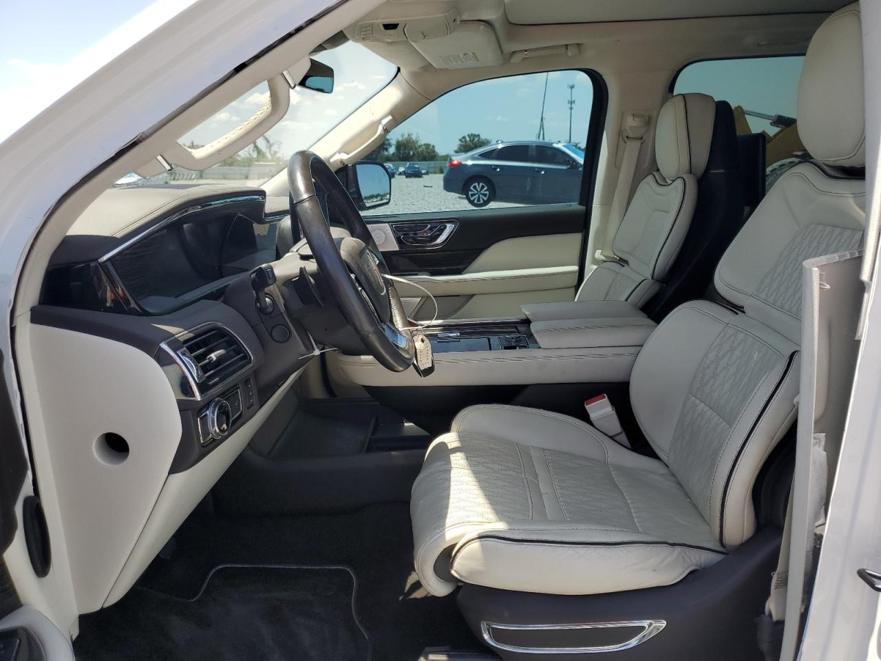 2019 Lincoln Navigator Black Label VIN: 5LMJJ2TT5KEL00845 Lot: 56923625