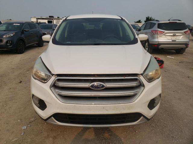 Паркетники FORD ESCAPE 2017 Білий