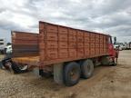 1996 Volvo Wg Grain Truck de vânzare în Sikeston, MO - Undercarriage