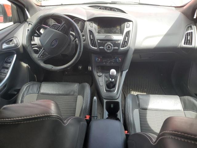  FORD FOCUS 2017 Czerwony