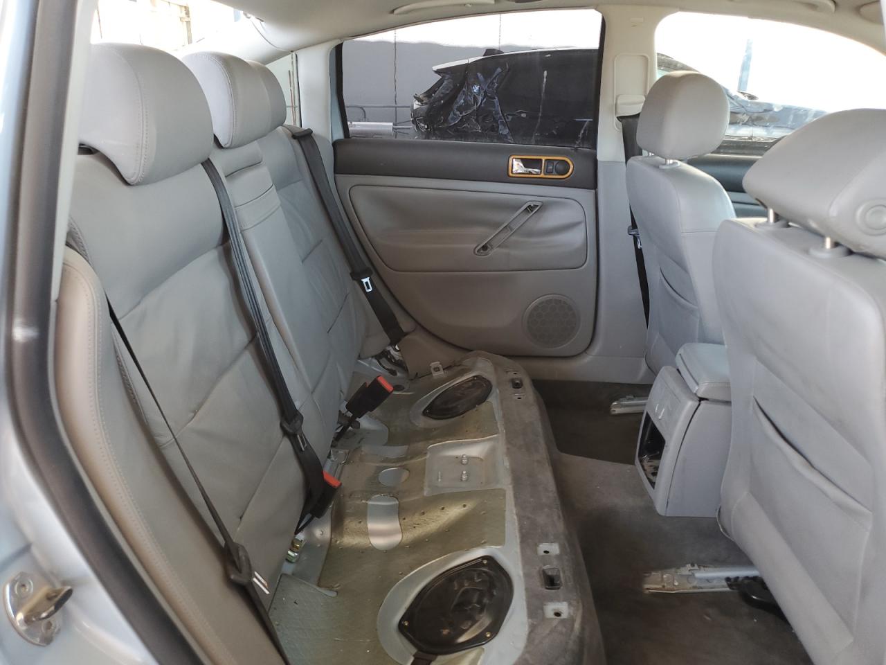 2004 Volkswagen Passat Gls VIN: WVWPD63B24P252638 Lot: 54247995
