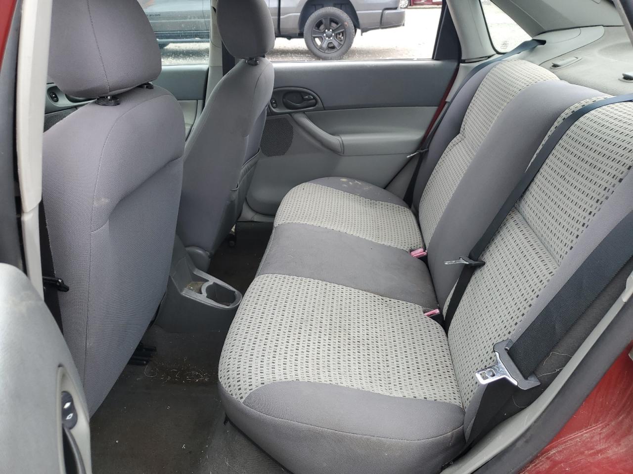 2005 Ford Focus Zx4 VIN: 1FAFP34N75W174526 Lot: 56779035