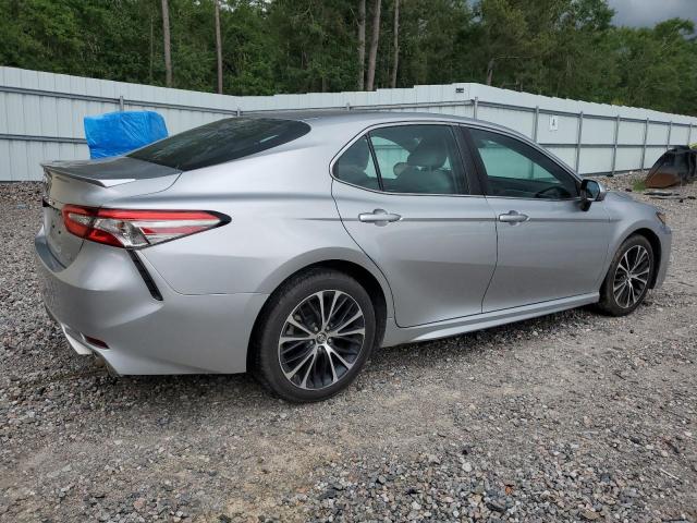  TOYOTA CAMRY 2018 Silver
