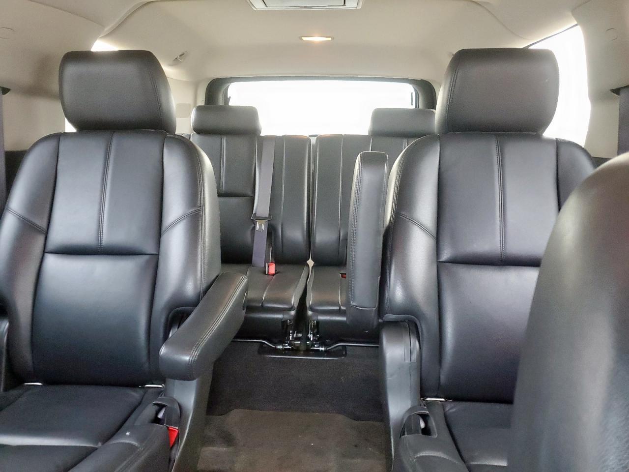 2012 Chevrolet Suburban C1500 Lt VIN: 1GNSCJE01CR325049 Lot: 56212525