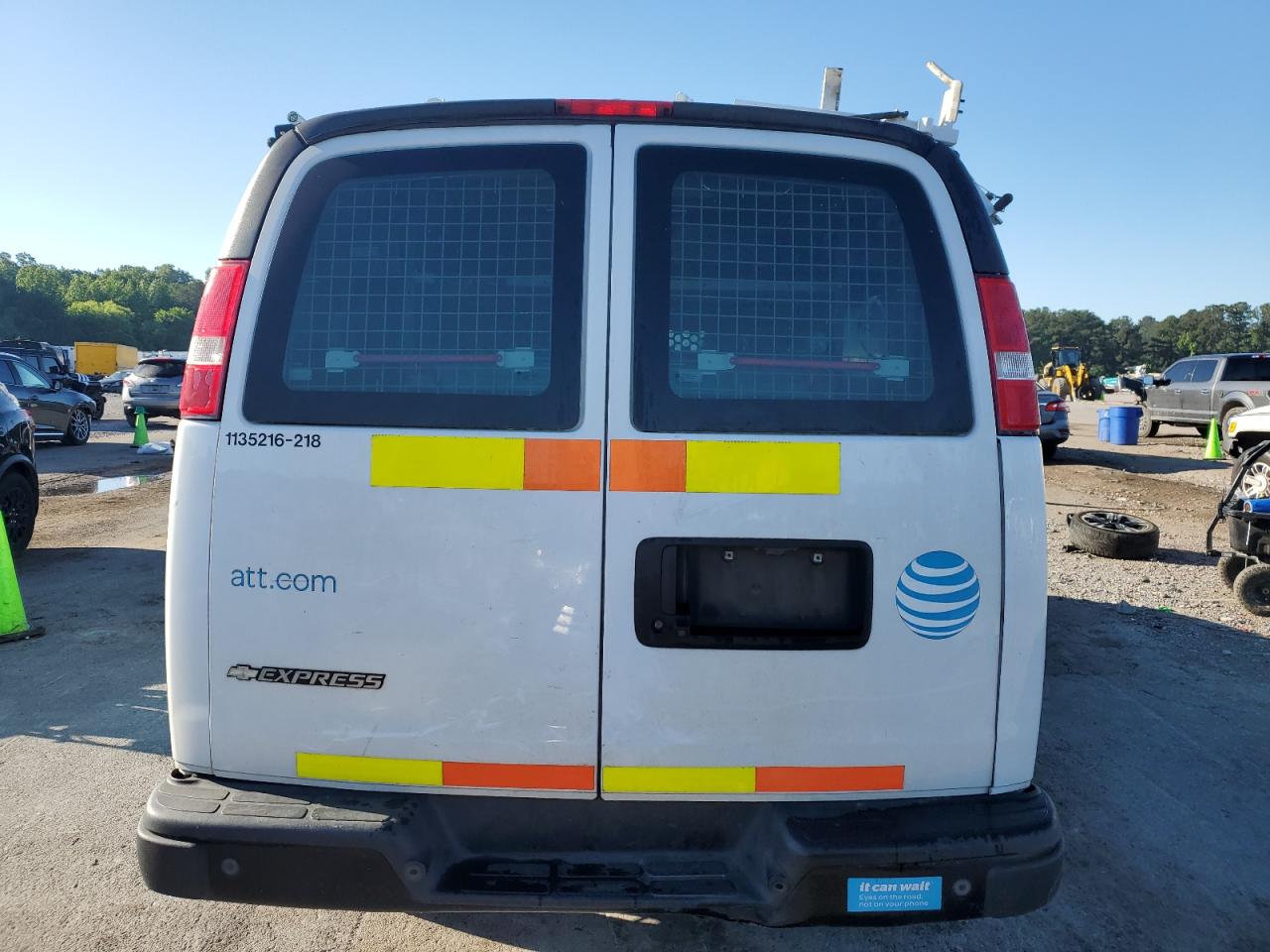 2018 Chevrolet Express G2500 VIN: 1GCWGAFPXJ1194323 Lot: 55583055