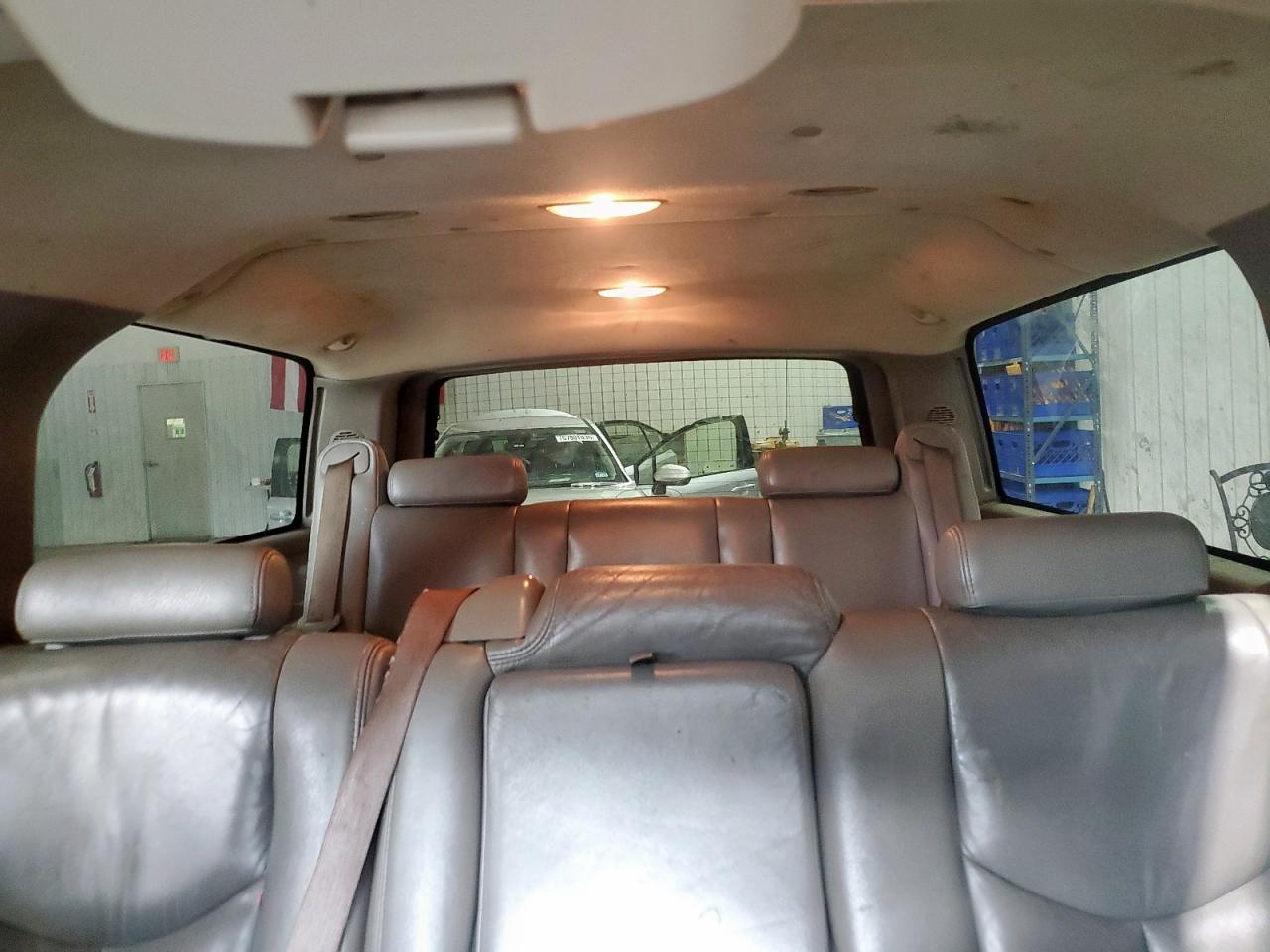 2005 Chevrolet Suburban C1500 VIN: 3GNEC16Z45G181056 Lot: 56736275