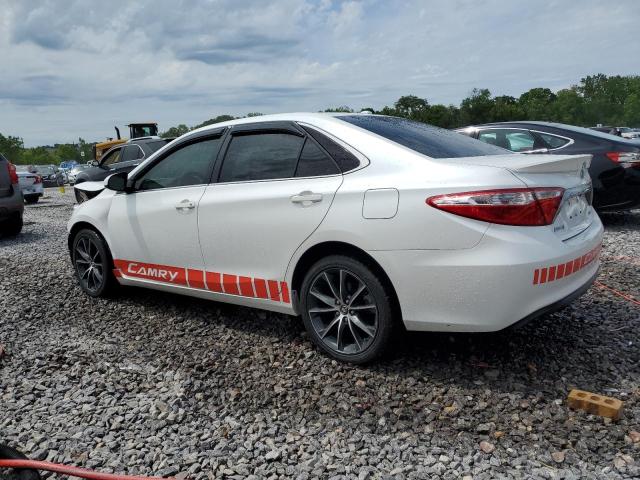  TOYOTA CAMRY 2017 Белы