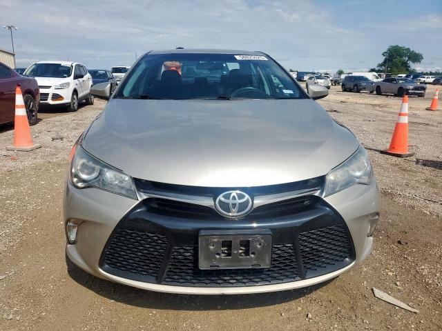  TOYOTA CAMRY 2016 Серебристый
