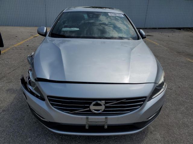 Седани VOLVO S60 2015 Сріблястий