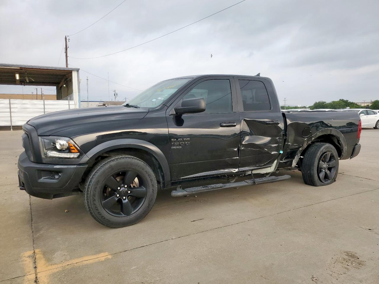 2019 Ram 1500 Classic Slt na sprzedaż w Grand Prairie, TX - Side