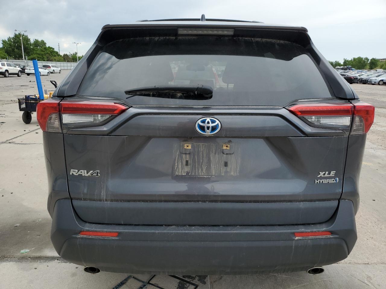 2020 Toyota Rav4 Xle VIN: JTMR6RFV9LD002551 Lot: 58908065