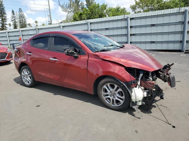  TOYOTA YARIS 2018 Бургунди