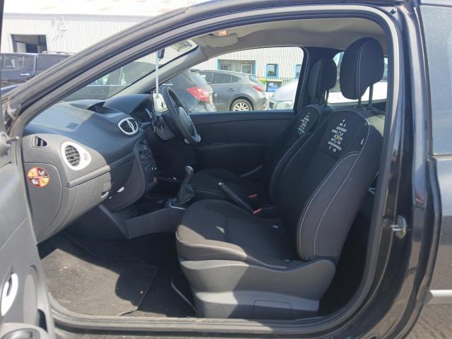 2011 RENAULT CLIO PZAZ
