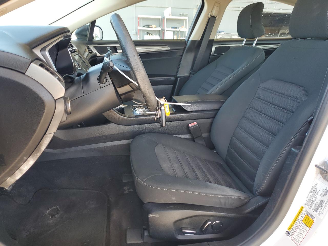 2019 Ford Fusion Se VIN: 3FA6P0LU2KR124817 Lot: 54027745