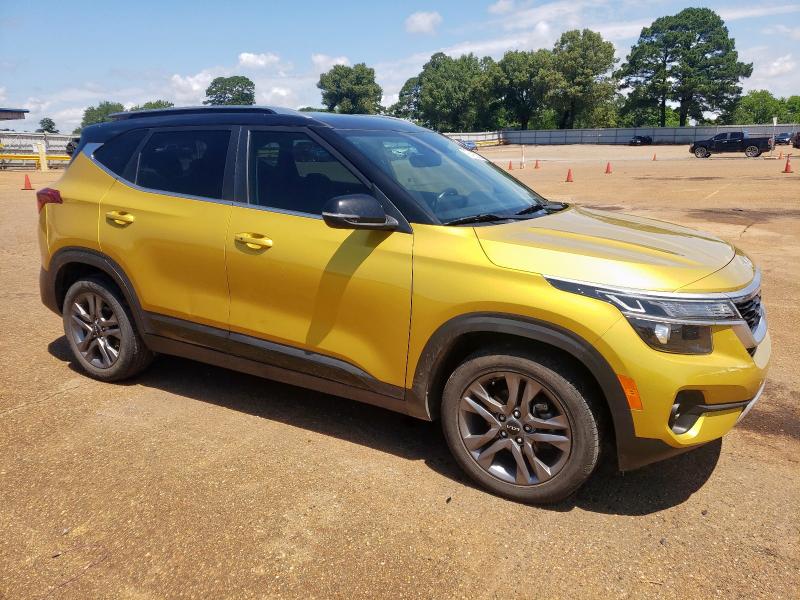  KIA SELTOS 2022 Два тона