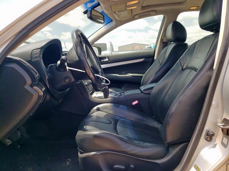  INFINITI G37 2013 Сріблястий