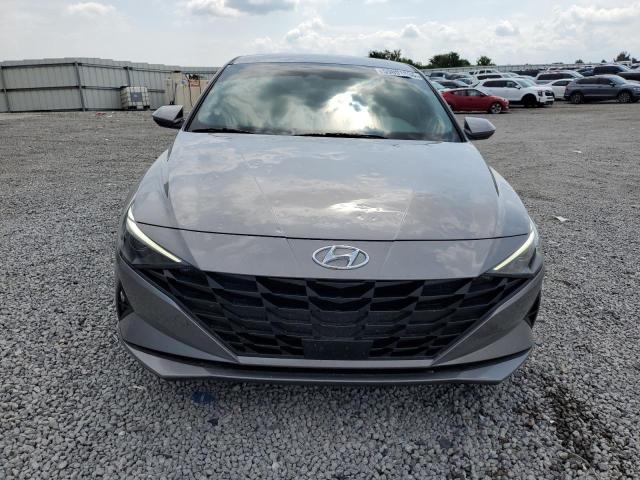  HYUNDAI ELANTRA 2023 Серебристый