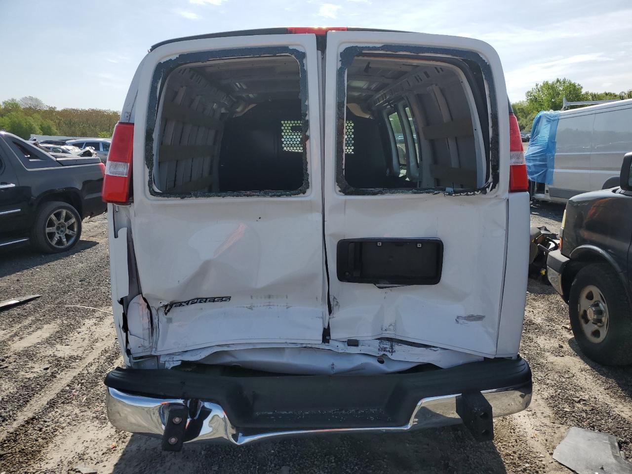 2022 Chevrolet Express G2500 VIN: 1GCWGAF79N1267297 Lot: 55843775