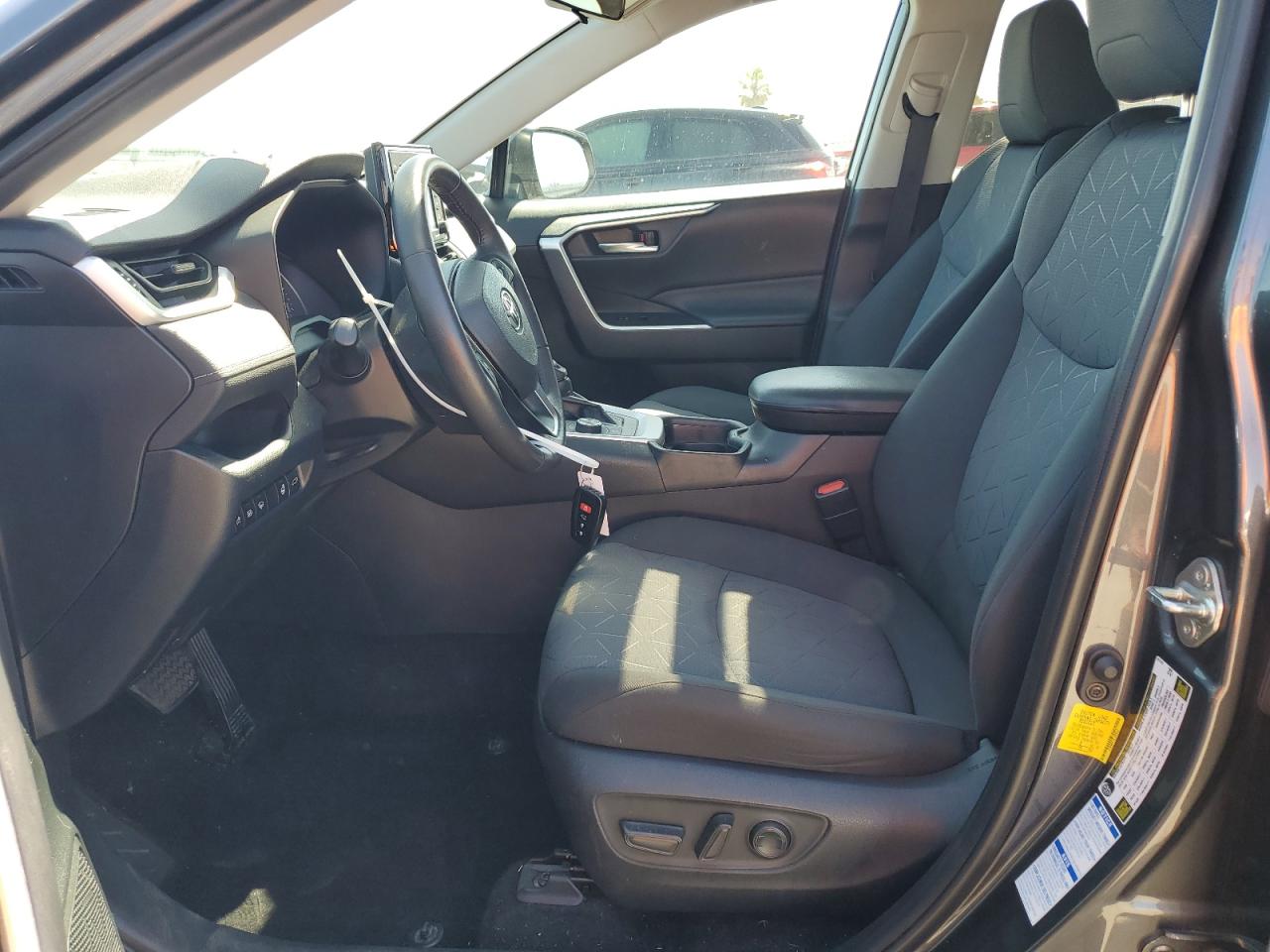 2020 Toyota Rav4 Xle VIN: 4T3RWRFV3LU005643 Lot: 57100715