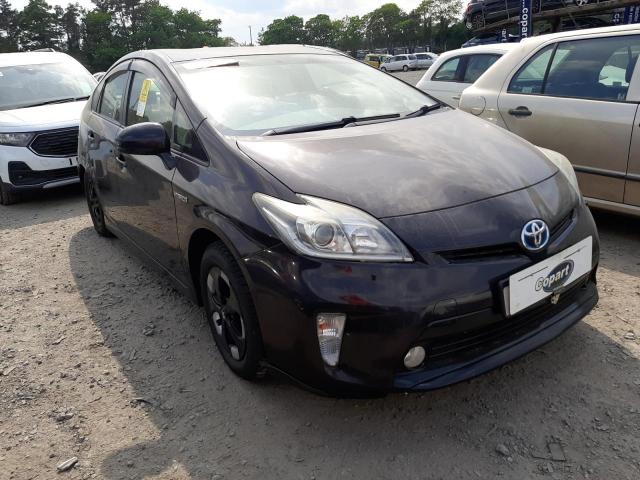 2014 TOYOTA PRIUS HYBR