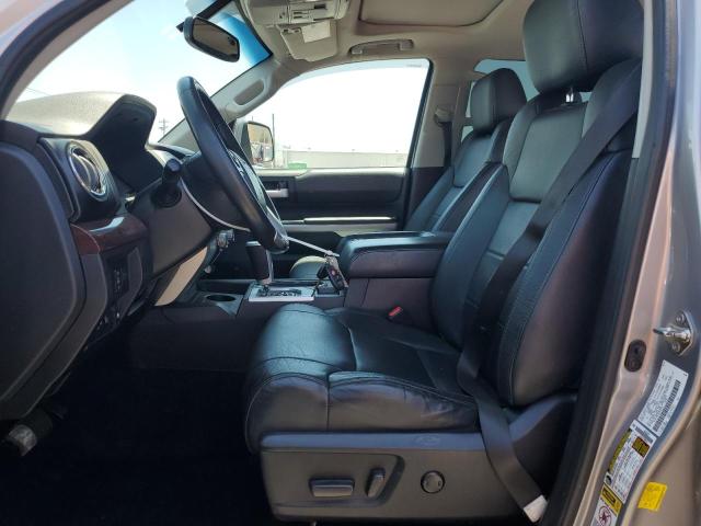  TOYOTA TUNDRA 2016 Srebrny