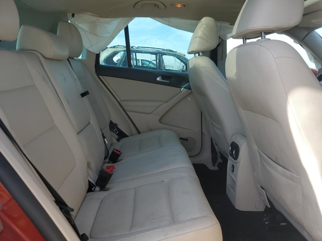 2014 Volkswagen Tiguan S VIN: WVGAV3AX9EW038118 Lot: 56329625