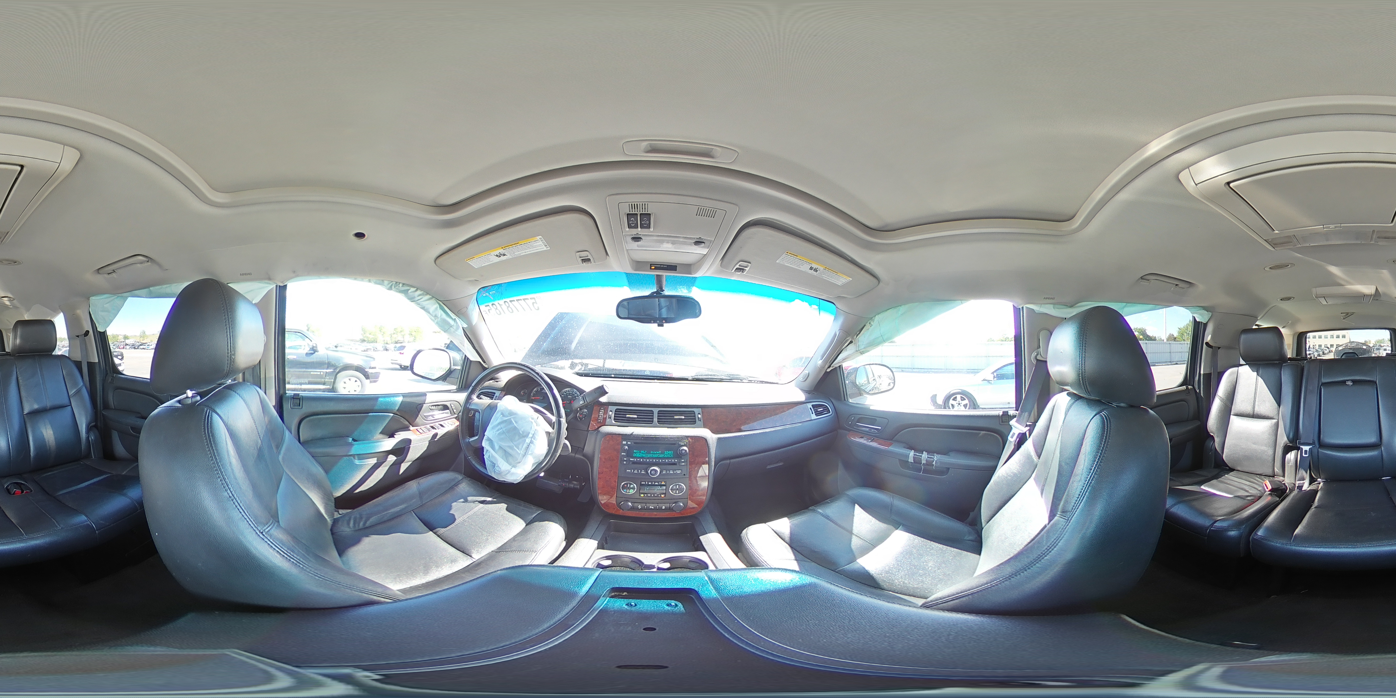 2013 Chevrolet Suburban K1500 Lt VIN: 1GNSKJE70DR138631 Lot: 57778185