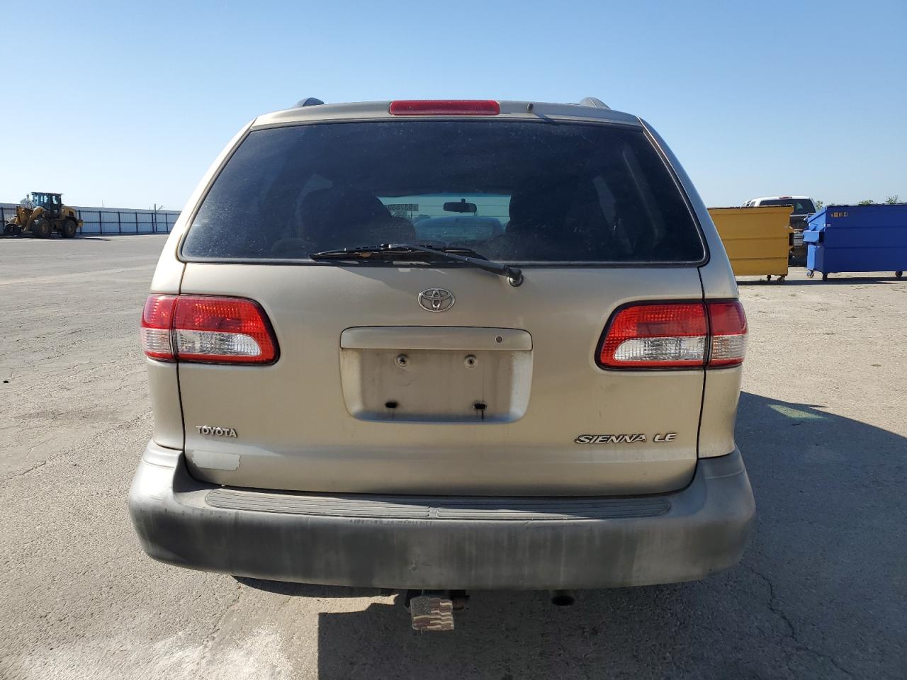 2002 Toyota Sienna Le VIN: 4T3ZF13C22U423405 Lot: 53753045