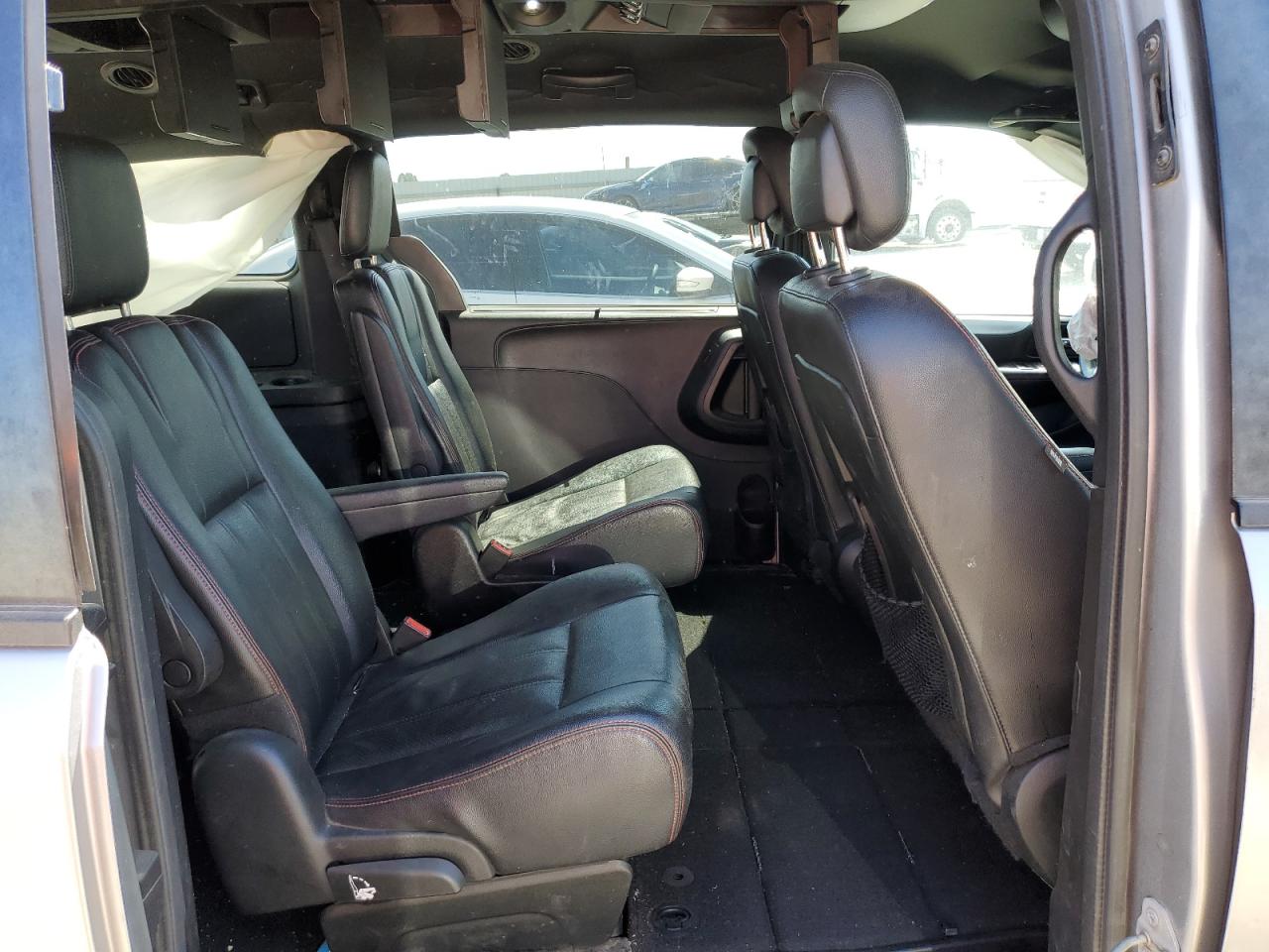 2018 Dodge Grand Caravan Gt VIN: 2C4RDGEG2JR335844 Lot: 56764915