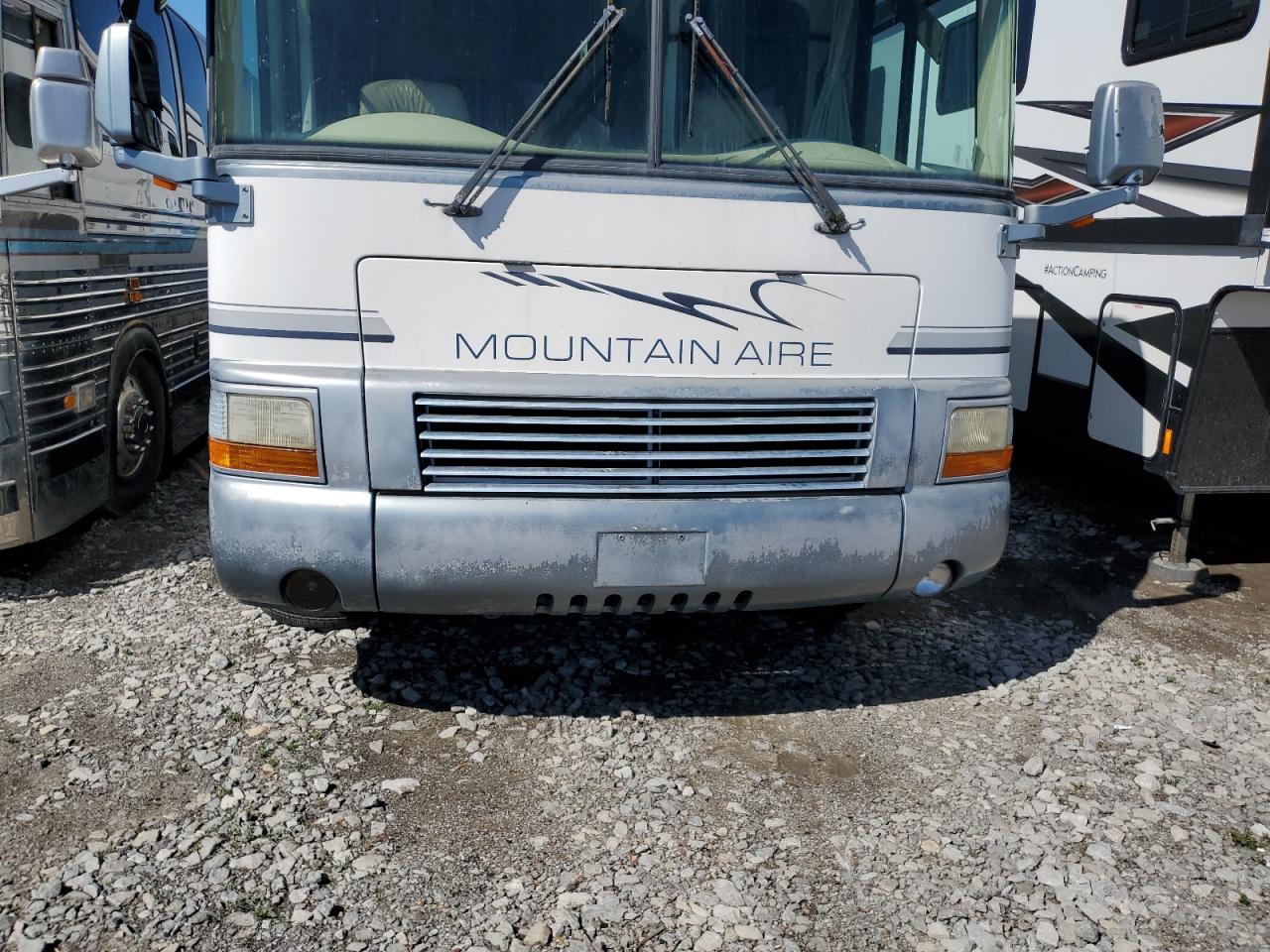 1999 Ford F550 Super Duty Stripped Chassis VIN: 3FCNF53S4XJA12899 Lot: 56836765