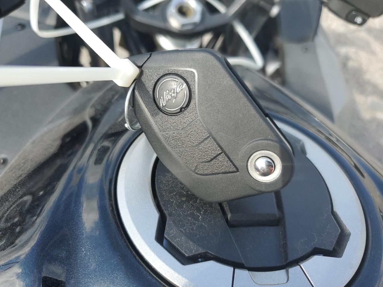 2025 Kawasaki Ex500 A VIN: ML5EXGJ16SDA58740 Lot: 55945925