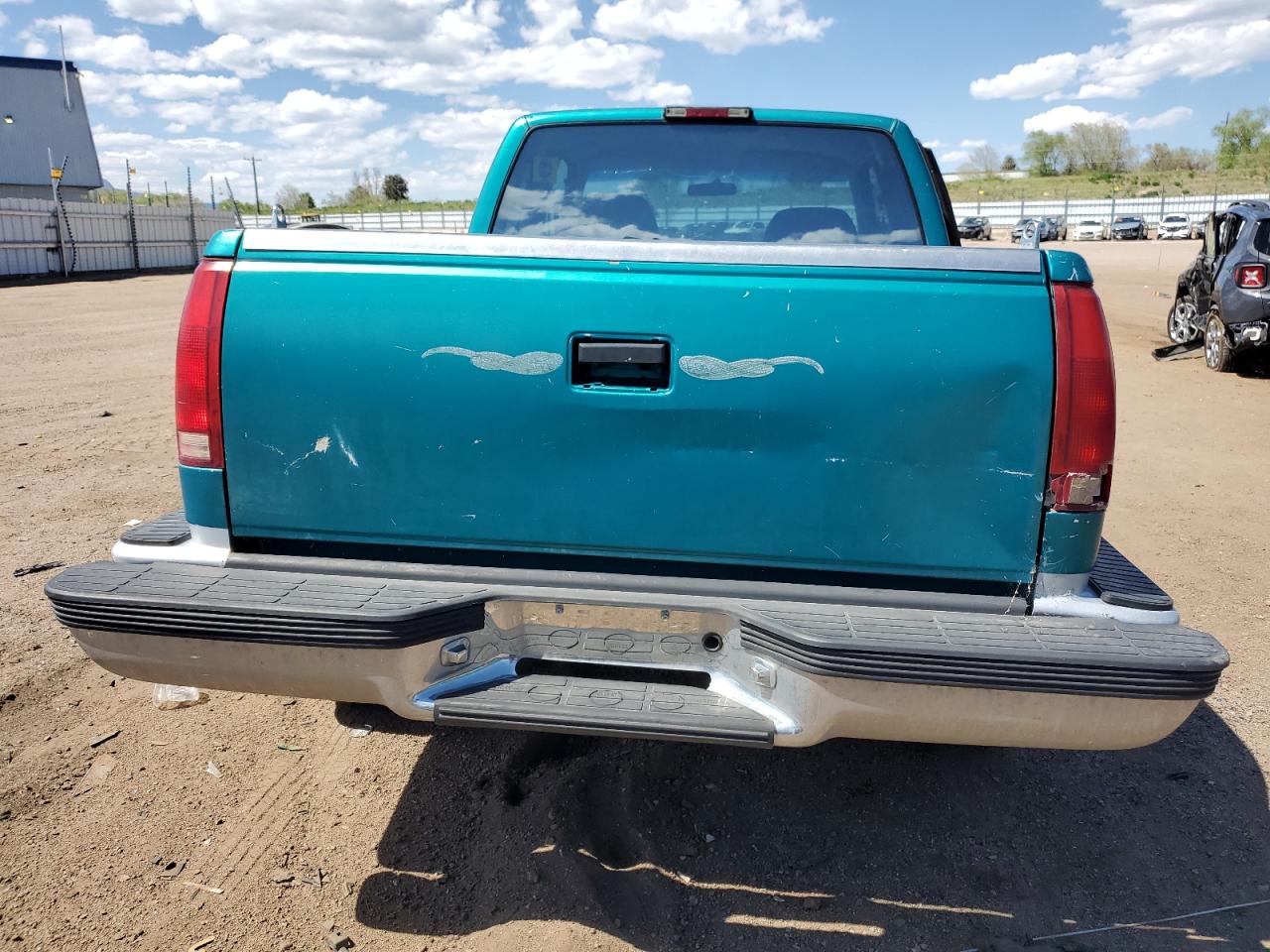 1994 Chevrolet Gmt-400 C1500 VIN: 2GCEC19K5R1155927 Lot: 56590375