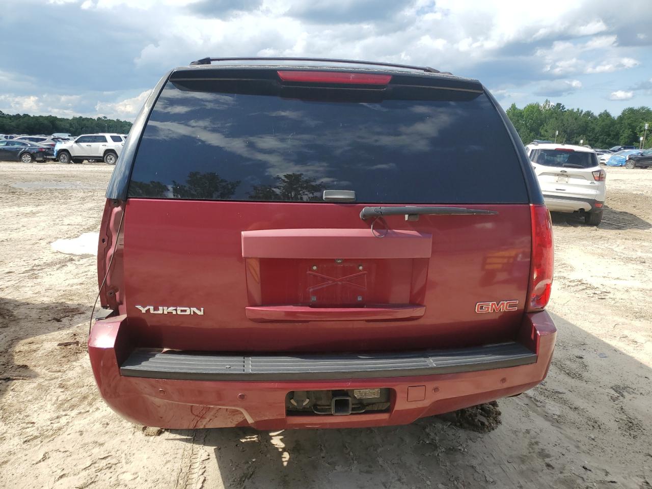 2007 GMC Yukon VIN: 1GKFC13J67R234911 Lot: 56944045