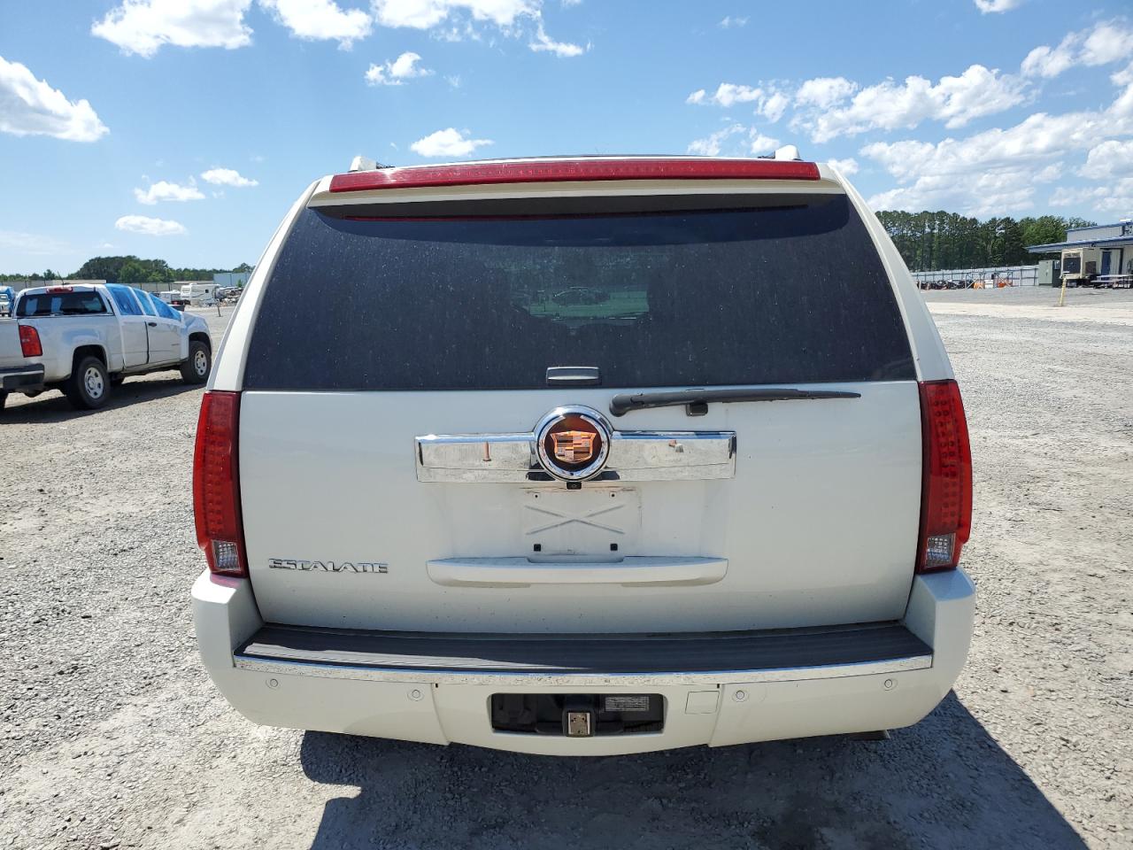 2007 Cadillac Escalade Luxury VIN: 1GYFK63857R338437 Lot: 58242765