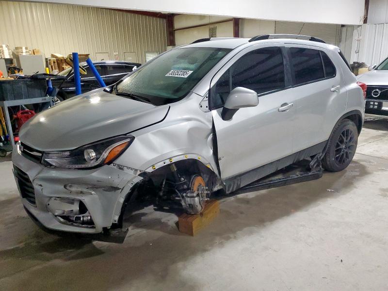  CHEVROLET TRAX 2022 Srebrny