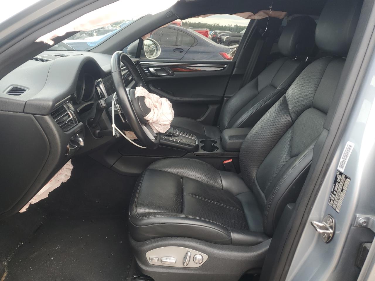 2020 Porsche Macan S VIN: WP1AB2A53LLB31591 Lot: 56244825